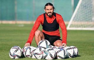 Halil Akbunar: "Fenerbahçe’ye yine gol atmak...