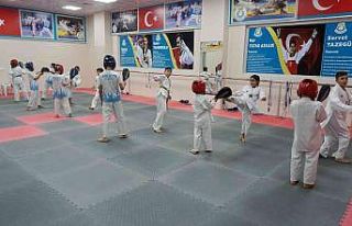 Haliliye Belediyesi gençleri hedeflerine hazırlıyor