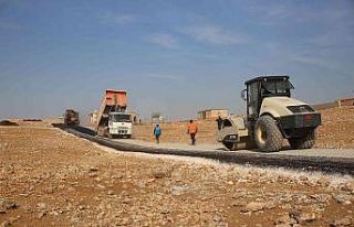 Haliliye kırsalında asfalt yol çalışması devam...