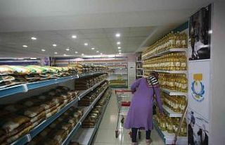 Haliliye’de sosyal market gönüllere dokunuyor