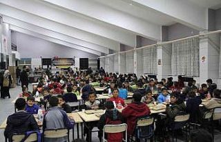 Hamur Kaymakamı Türker 410 öğrencinin pizza hayalini...