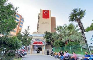 Hastane tuvaletinde doğum yapınca baygınlık geçirdi