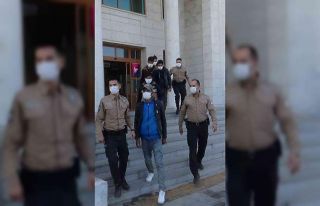 Hatay’da yasa dışı yollarla Türkiye’ye giren...