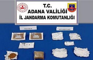 Hava filtresinin yanına gizlenmiş uyuşturucu ele...