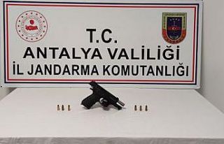 Havaya ateş açan şüpheli, devriye ekiplerini görüp...
