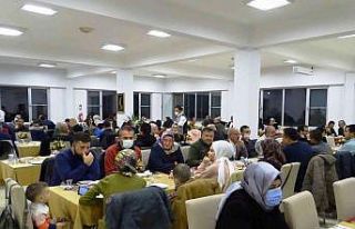 Hisarcık Belediyesi’nden öğretmenlere yemek