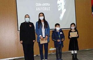 Hisarcık’ta başarılı öğrenciler ödüllendirildi
