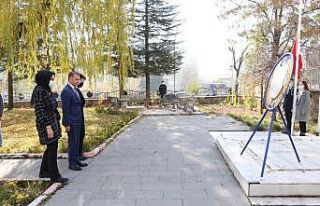 Hizan’da 24 Kasım Öğretmenler Günü kutlandı