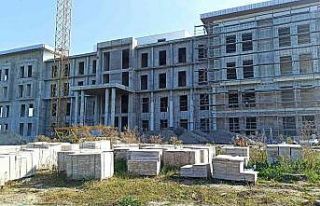 Hükümet konağı inşaatından 250 bin lira değerinde...