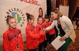 Hürriyet, İzmit Belediyespor’la bir araya geldi