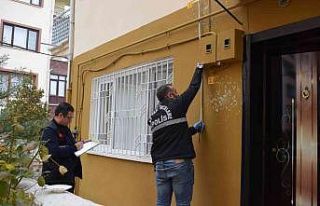 İki katlı ev kurşunların hedefi oldu