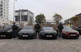 İkiz plaka yöntemiyle spor otomobil kaçakçılığına...