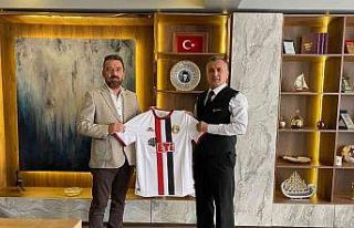 İl Jandarma Komutanı Atasoy’dan Eskişehirspor’a...