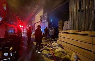 İnegöl mobilya sanayide yangın