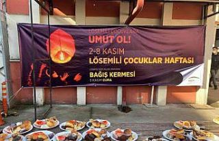 İşçiler lösemili çocuklar için hem yaptı hem...