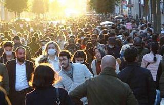 İstiklal Caddesi’nde korona virüs unutuldu