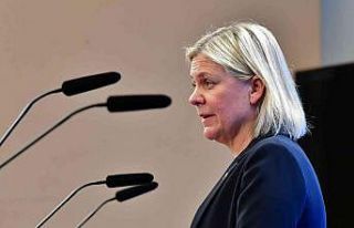 İsveç’te görevinden istifa eden Andersson ikinci...