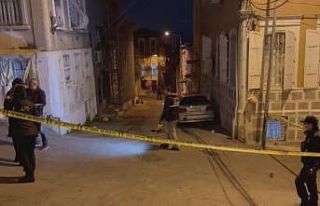 İzmir’de 6 kişinin yaralandığı yol verme kavgasıyla...