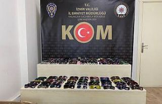 İzmir’de depo ve iş yerlerine kaçak ürün baskını