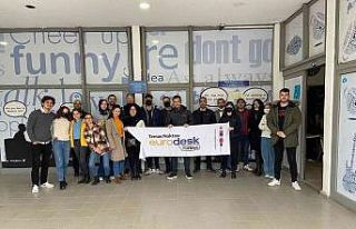 İzmit Belediyesinden gençlere İngilizce konuşma...