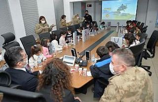 Jandarma çocukları unutmadı
