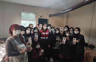 Jandarma halkı bilinçlendiriyor
