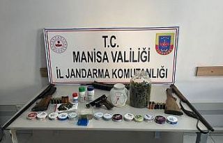 Jandarma uyuşturucu tacirlerine geçit vermiyor