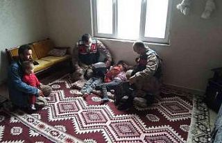 Jandarmadan Çocuk Hakları Günü’nde duygusal...