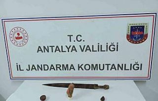 Jandarmadan tarihi eser baskını