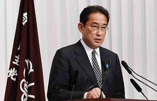 Japonya’da Fumio Kishida resmen başbakan oldu