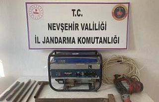 Kaçak kazı yapan 3 kişi suç üstü yakalandı