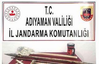 Kaçak kazı yapan şahıslara jandarmadan suçüstü