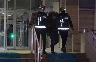 Kaçak tütün taciri "şok denetim" uygulamasında...