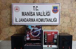 Kafeyi kumarhaneye çevirmiş
