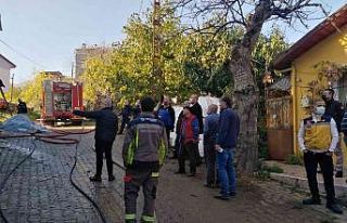 Kahraman itfaiyeci yangın söndürürken kalbine...