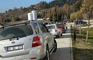 Kaldırıma park, hastalara zor anlar yaşatıyor