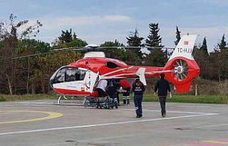 Kalp krizi geçiren hastanın yardımına ambulans...