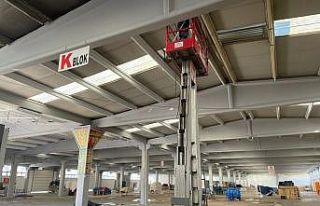 Kapalı pazarda boya ve işaretleme çalışmaları...