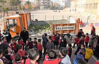 Karatay’da her öğretmene bir fidan