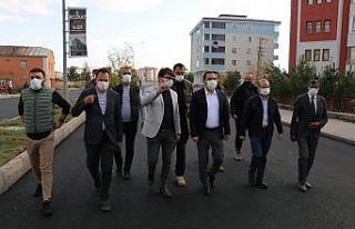 Kars’a ‘kayyum’ atandı, Karslılar hizmet gördü