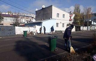 Kars’ta caddeler temizleniyor