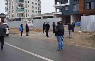 Kavgayı ayıran işçi pompalı tüfekle vuruldu