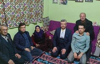 Kaymakam Düzgün’den şehit annesi Raziye Kılıçarslan’a...