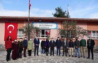 Kaymakam Özerdin Seyitonbaşı İlkokulu ziyareti
