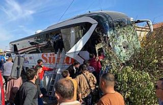 Kayseri’de yolcu otobüsü ile kamyonetin çarpıştığı...