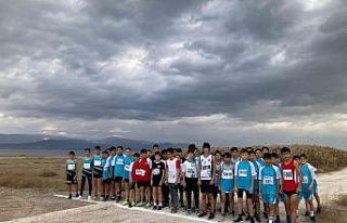 Kayserili atletlerden Burdur’da madalyalara ambargo