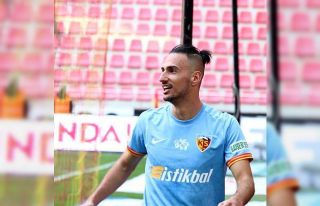 Kayserispor’da Onur Bulut ilk kez kırmızı kart...