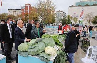 Kendi ürettikleri ürünleri kendi elleriyle sattılar