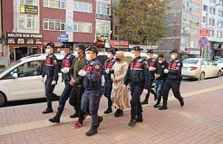 Kocaeli merkezli 2 ilde terör operasyonu: 3 gözaltı