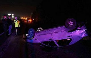 Kontrolden çıkan otomobil takla attı: 3 yaralı